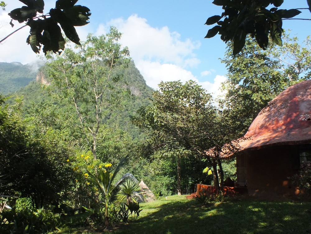 Chiang Dao Roundhouses 35/47