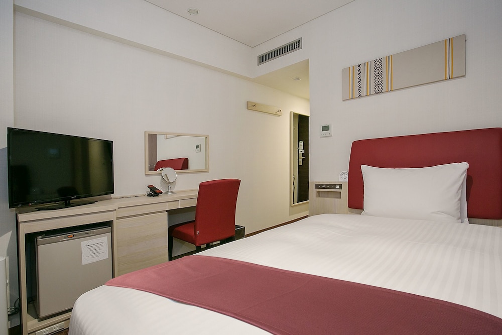 SEMI ROOM, SEMI DOUBLE BED, LIGHT HOUSEKEEPING