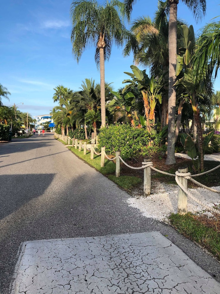 Captiva Beach Resort 41/50