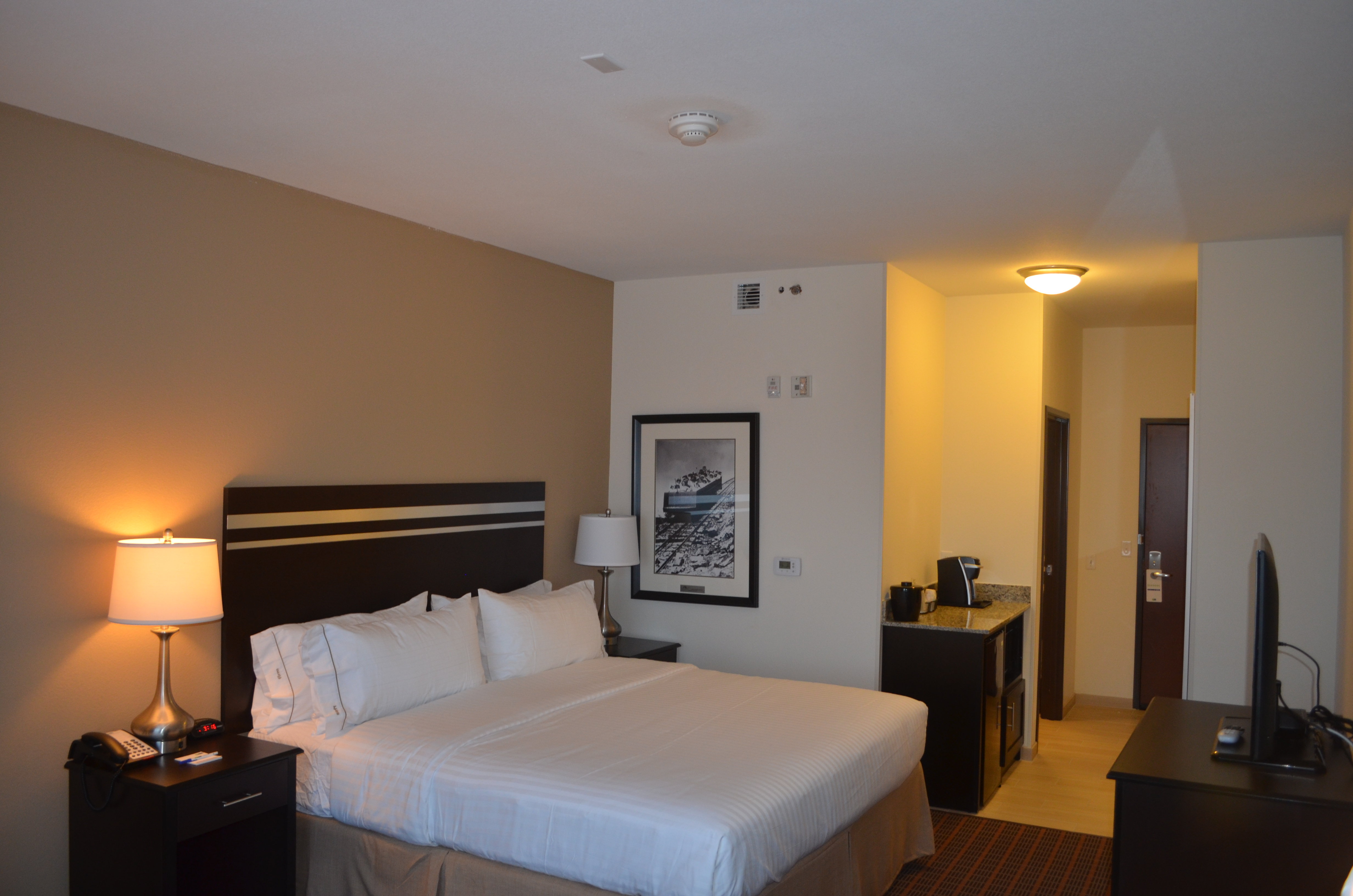 Leisure, King Bed