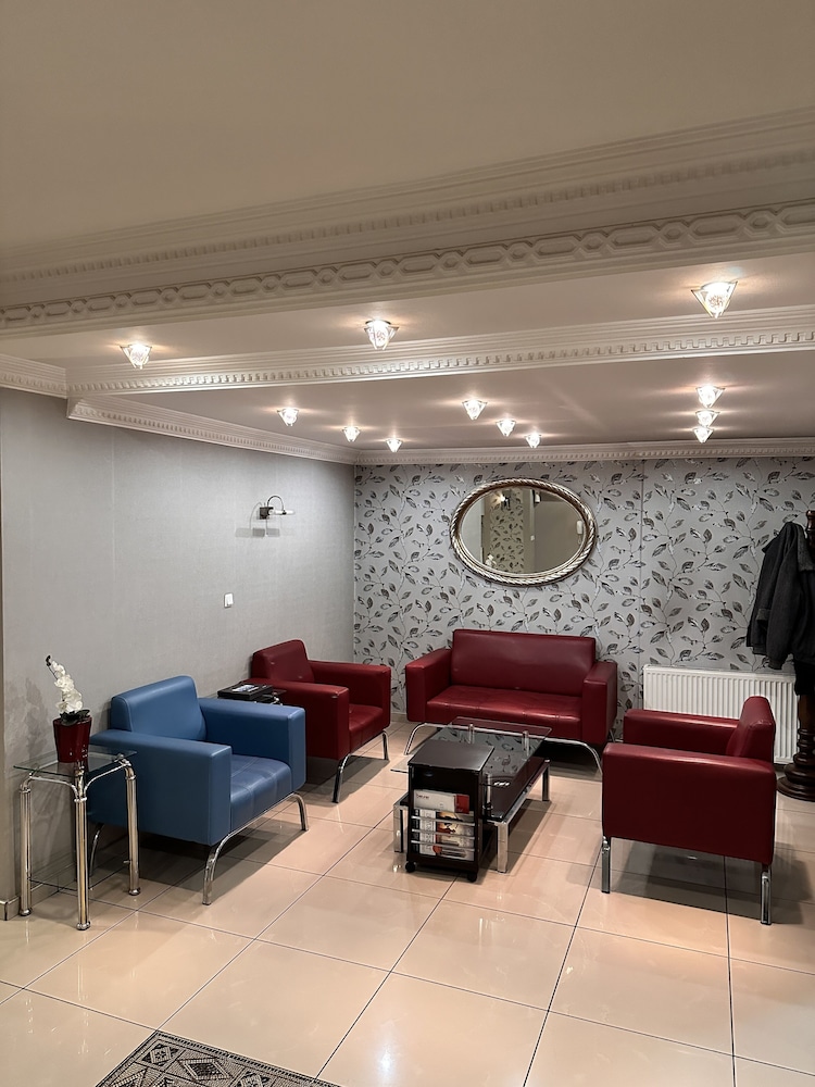 Mina 1 Hotel 33/50