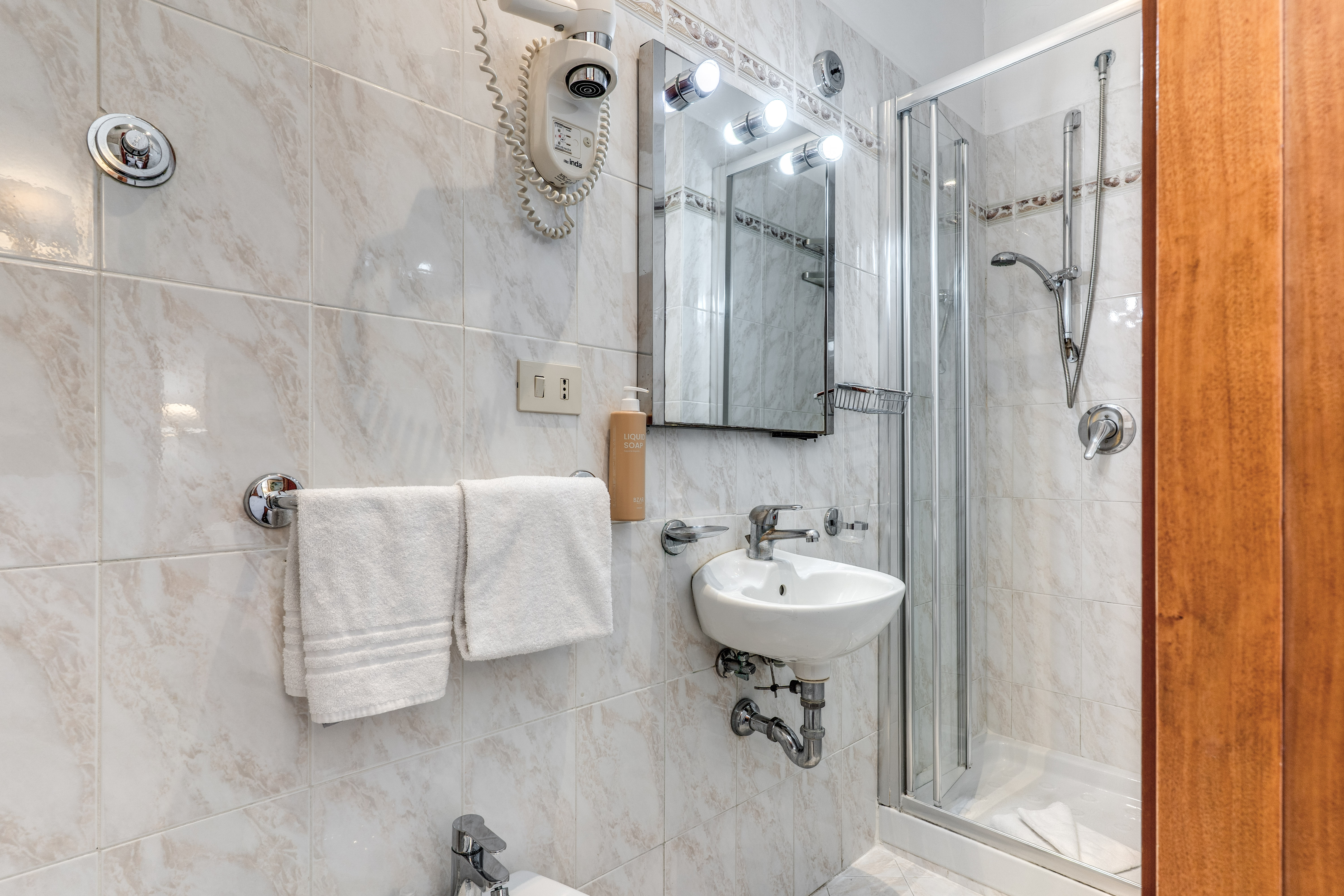 غرفة مفردة، Hotel Sonya 10/20