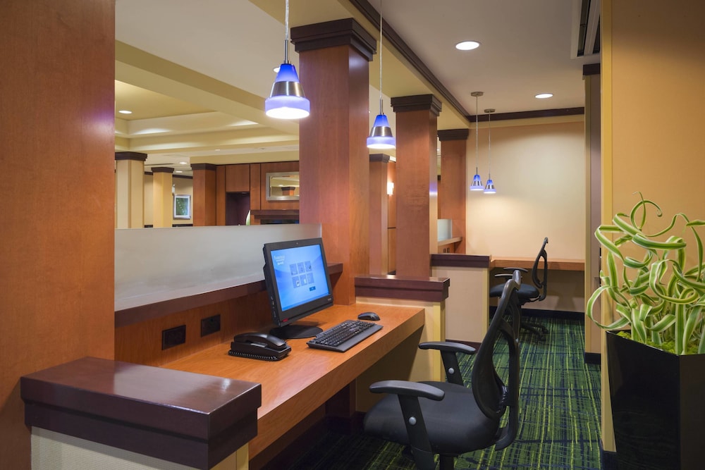 Fairfield Inn Suites Huntingdon Route 22 Raystown Lake 39/40