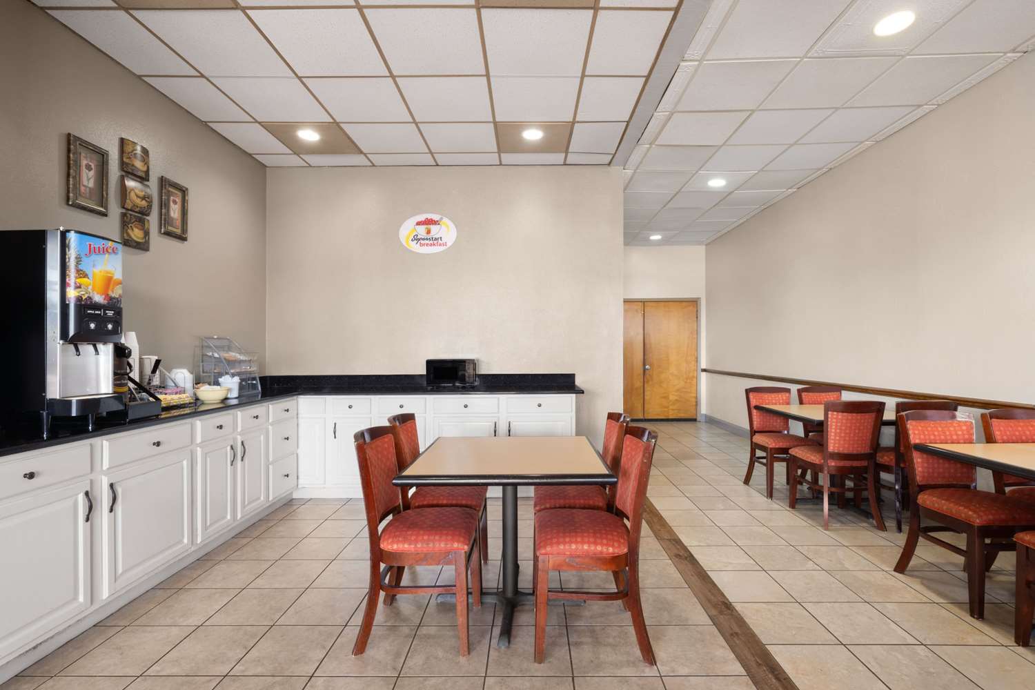 Super 8 By Wyndham Longview/North 25/42