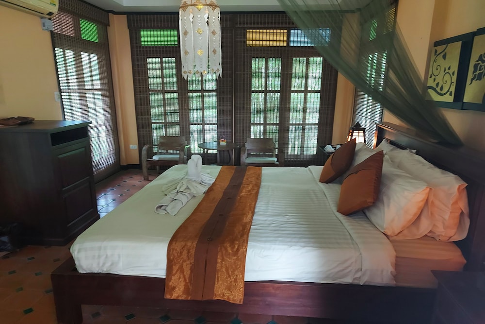 Baan Chai Thung 43/81