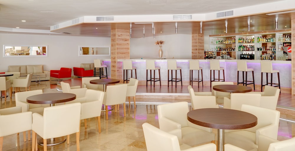Grupotel Port d Alcudia 36/49