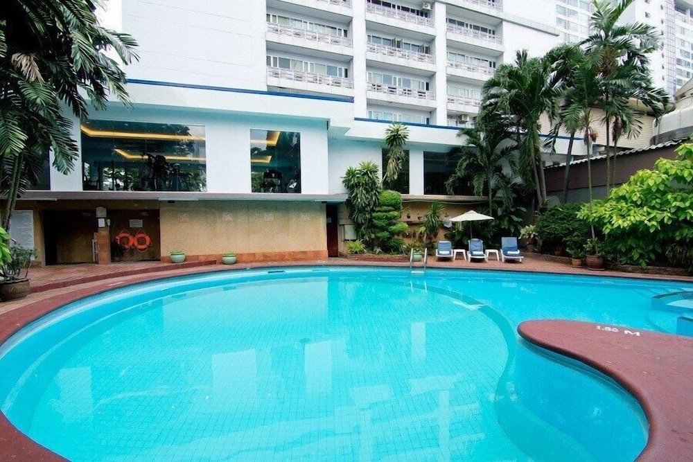 Hotel Manhattan Bangkok in BANGKOK