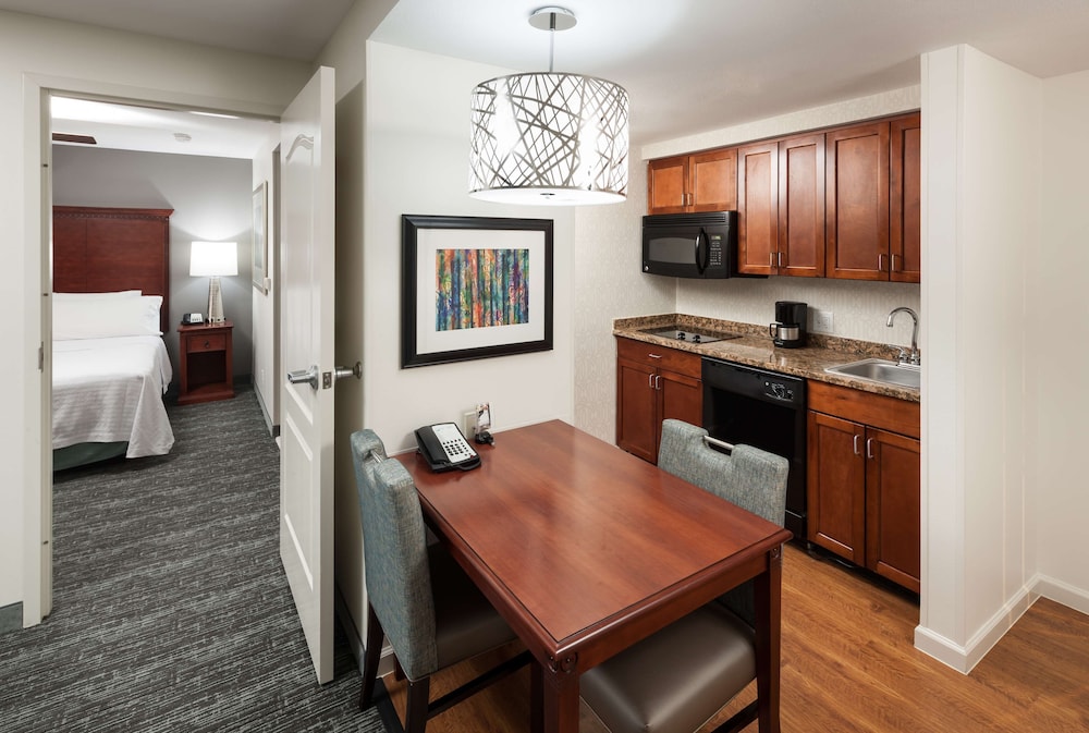 Homewood Suites by Hilton Denton 36/50
