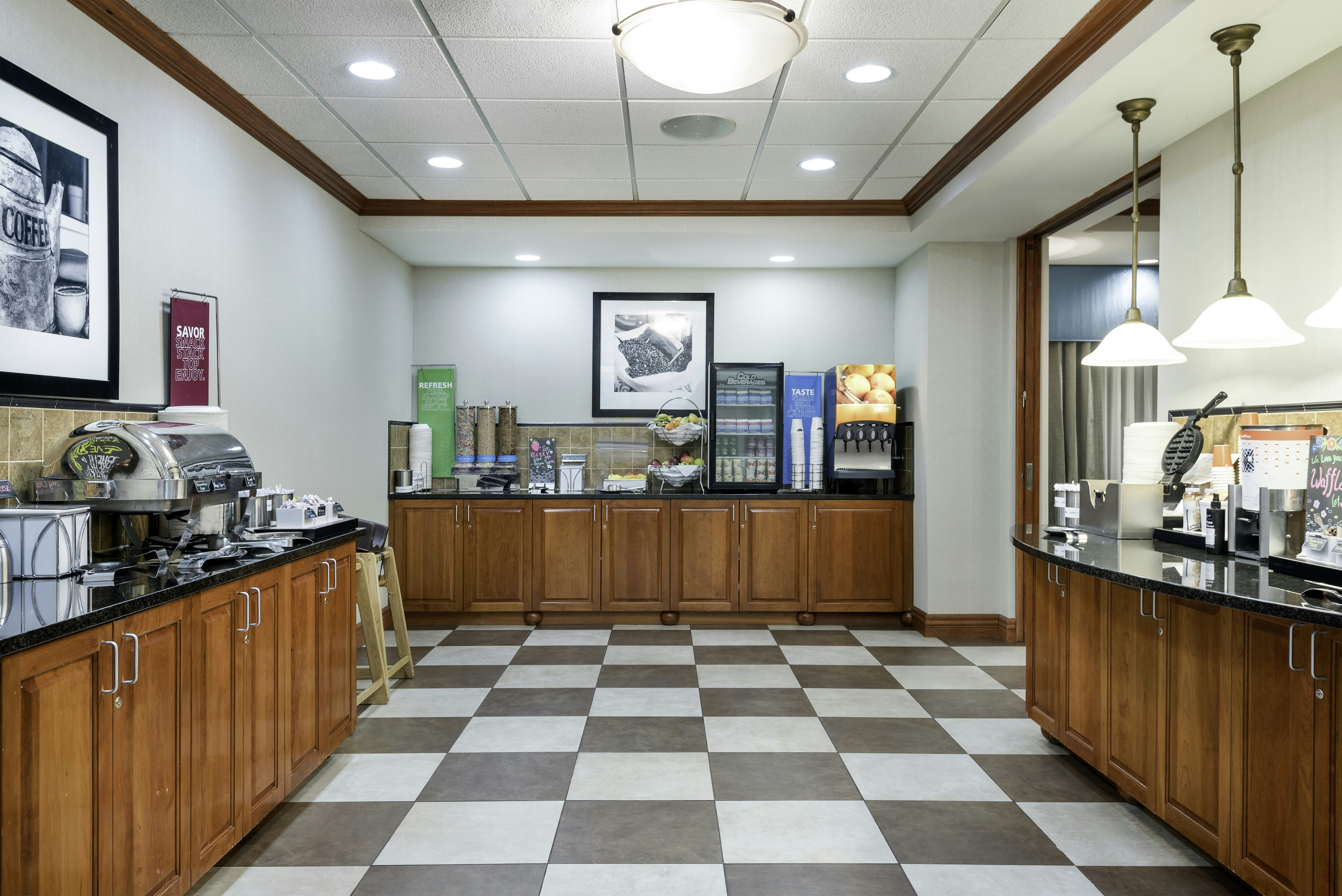 Lobby at HAMPTON INN BELLEVUE NEBRASKA, BELLEVUE - NE