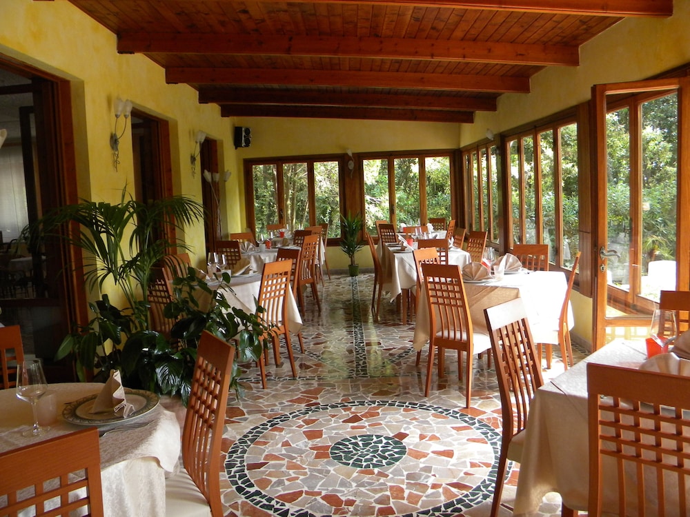 Hotel La Rosa Del Tirreno 22/40