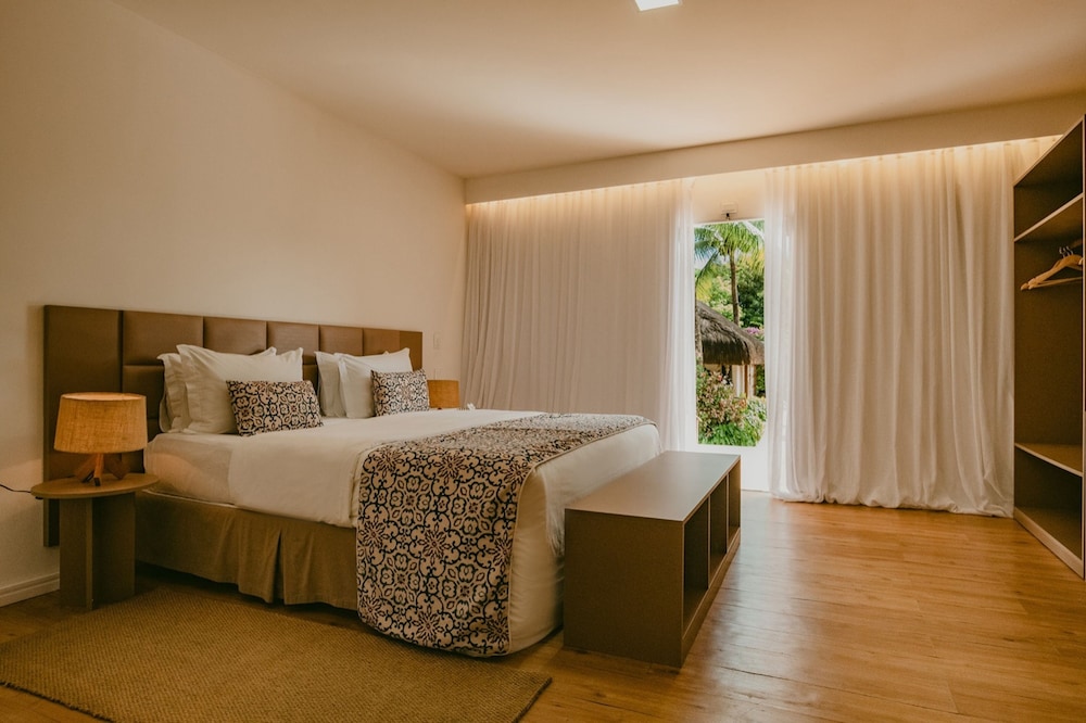 Dolphin Villa Hotel 5/50