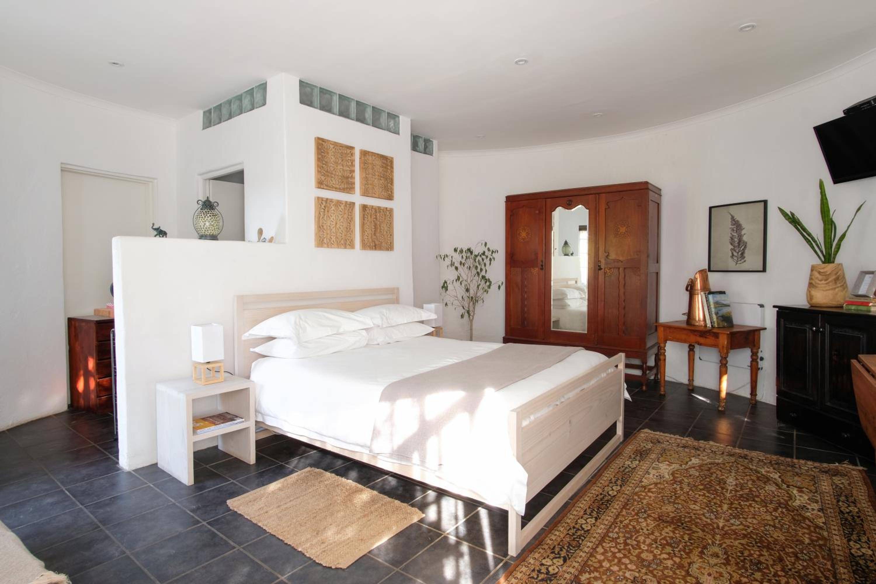 Room, Double Bed