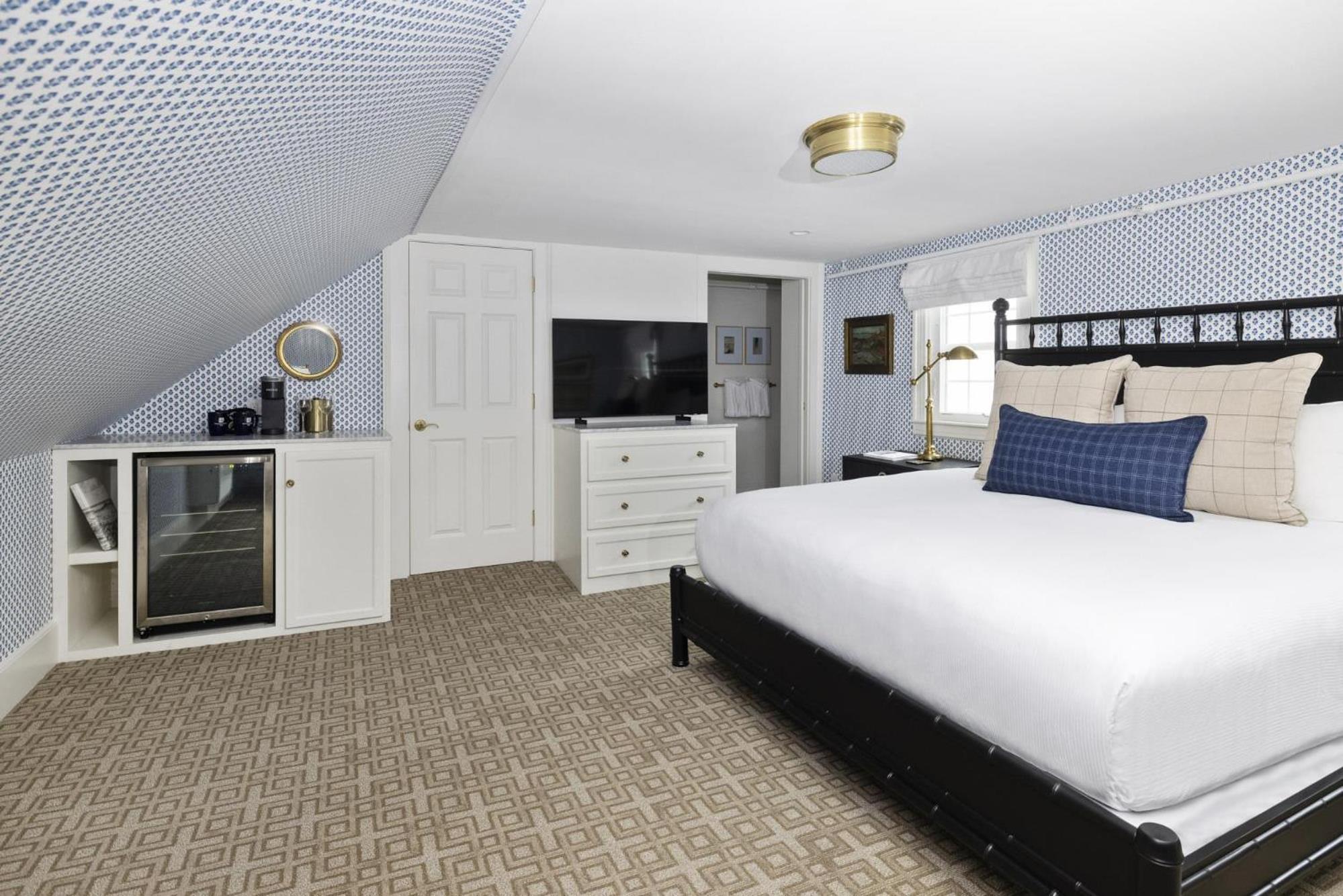 King Bed