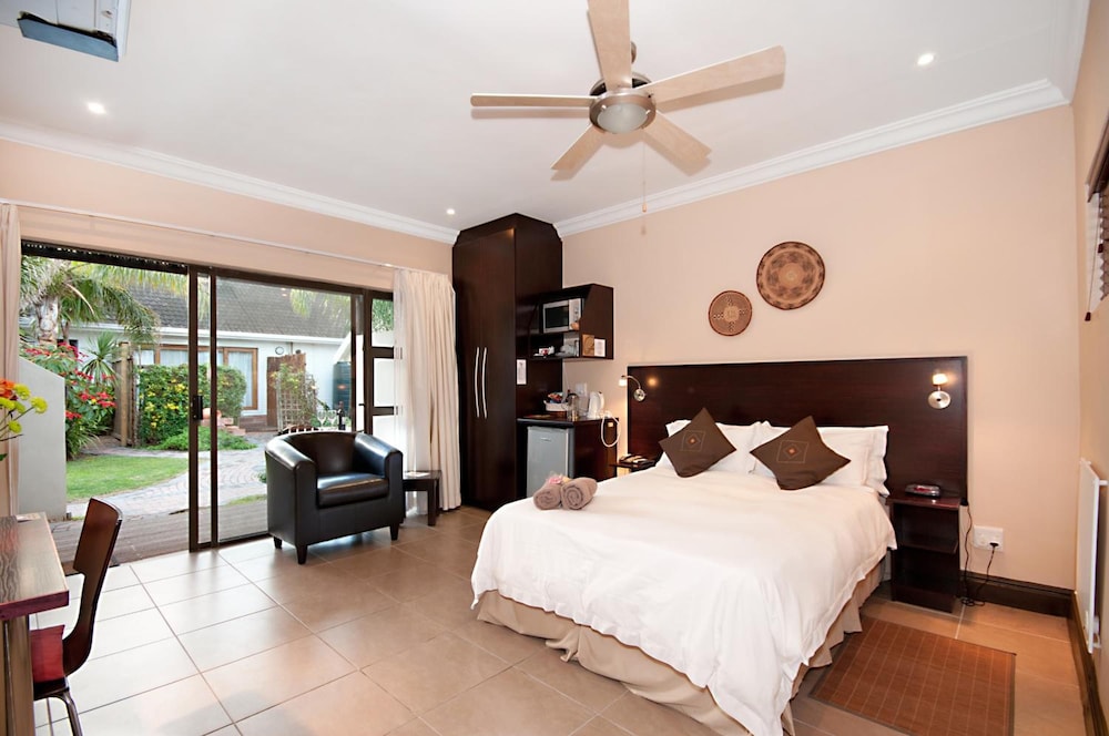 Africa Beach B&B 7/31