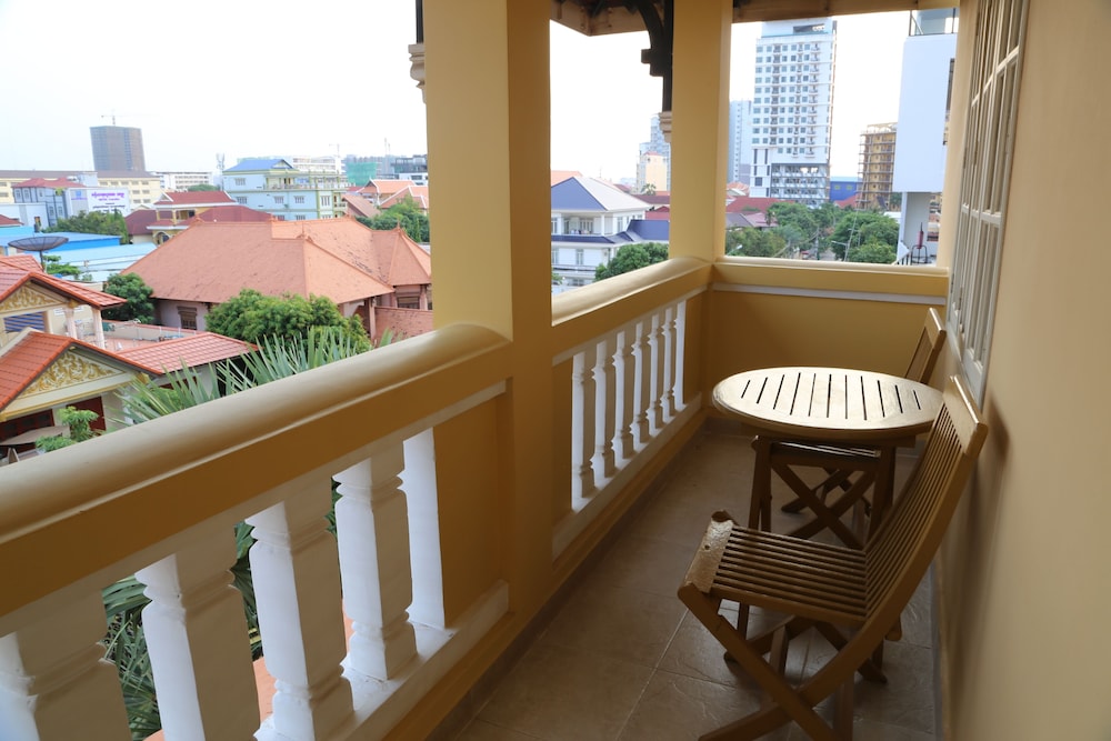 Grand Residence 51/55
