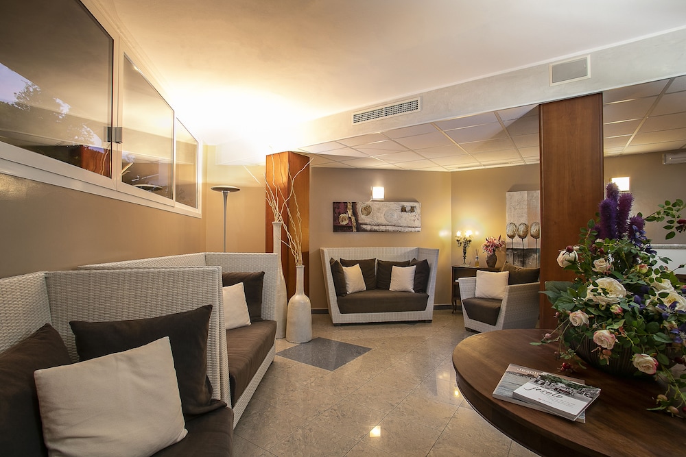 Park Hotel Ermitage 48/67