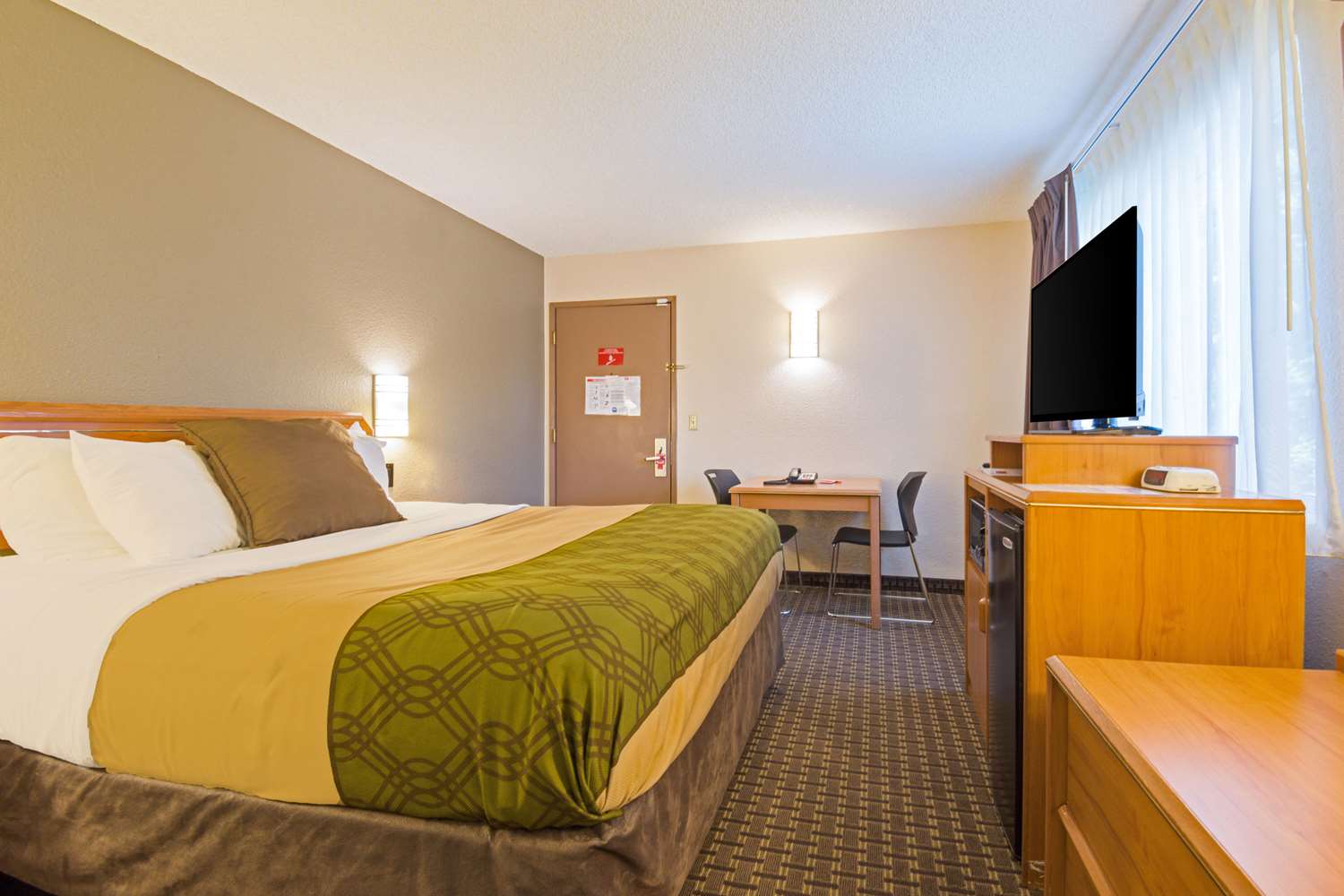 Motel6 Portland, OR – Southeast 17/26