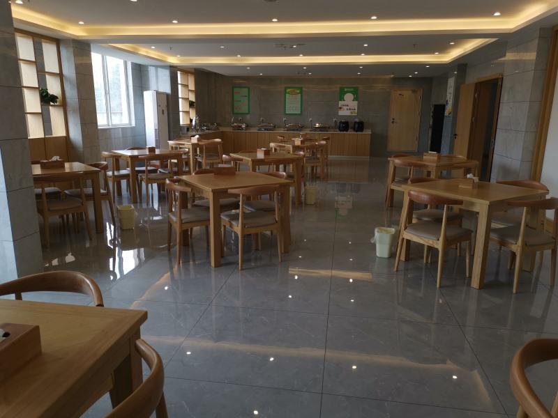 GreenTree Inn Tongling City ZonGYAng County Qishan Road People's Hospital 18/21
