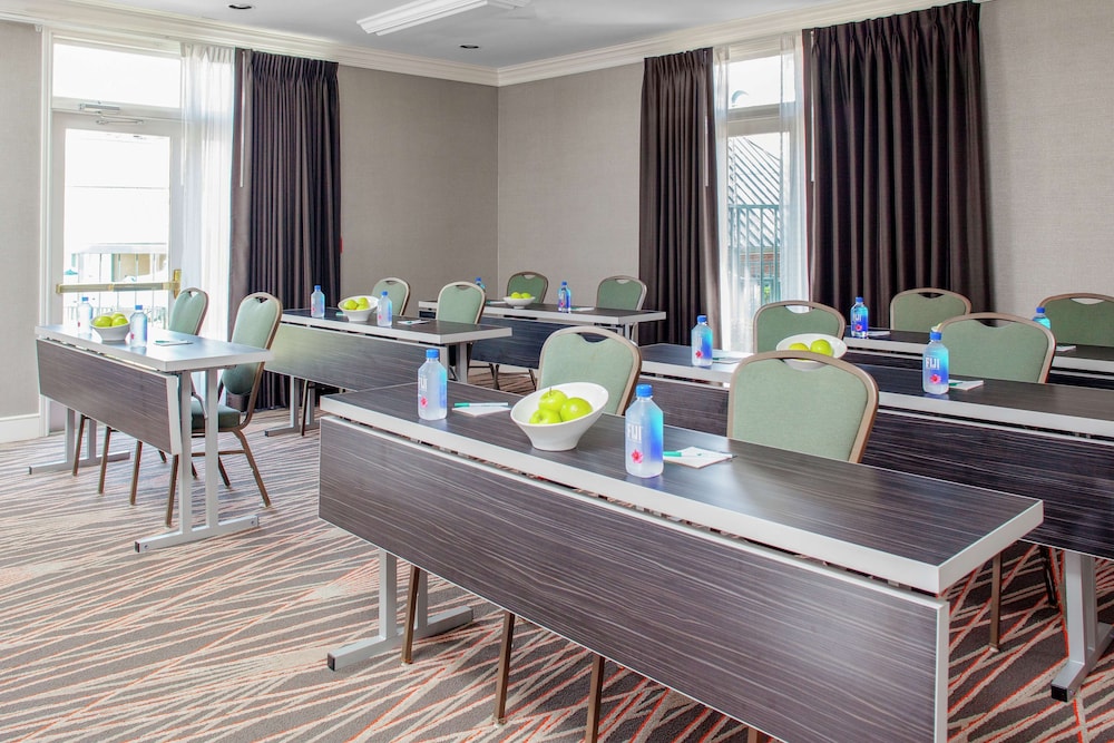 Homewood Suites Dallas-Irving-Las Colinas 31/34