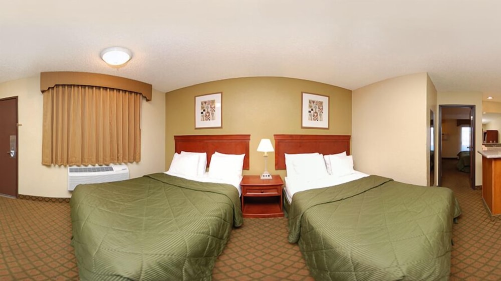 Ocotillo Apartments & Hotel 8/40