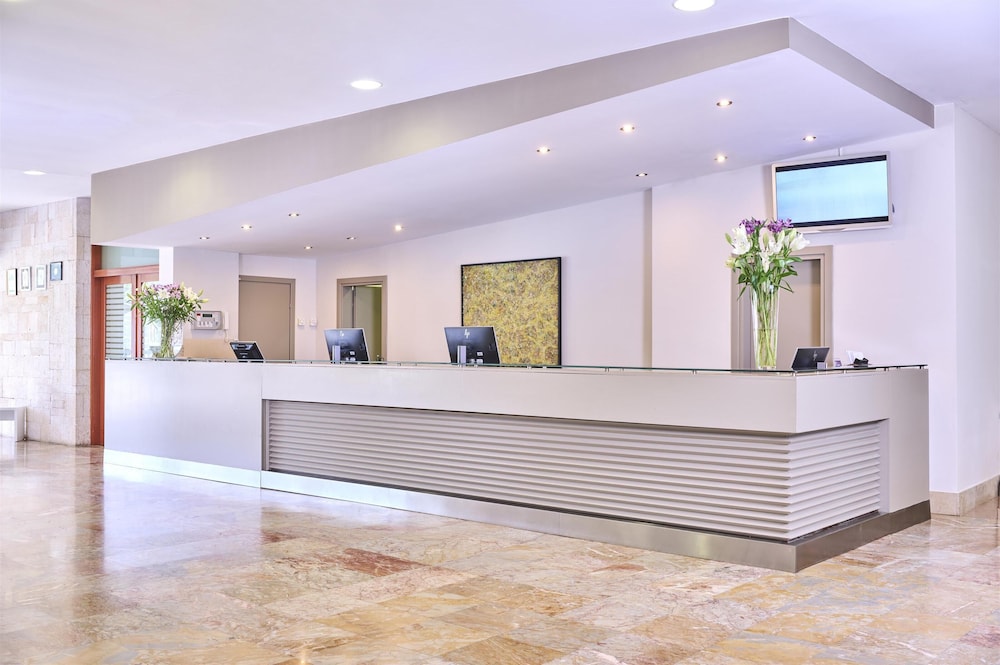 Lobby at Hotel Aurora Plava Laguna, UMAG