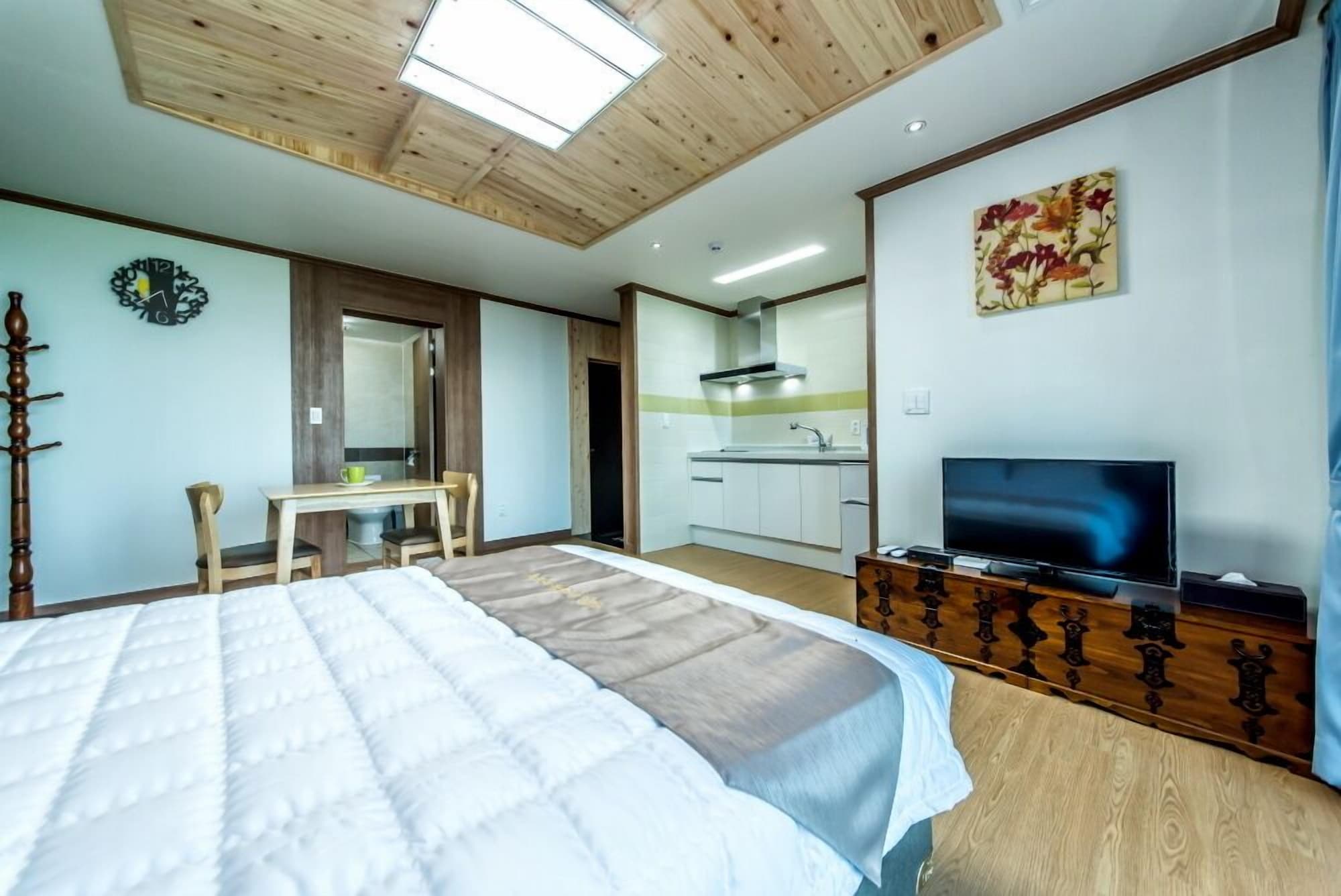 sea and wave pension