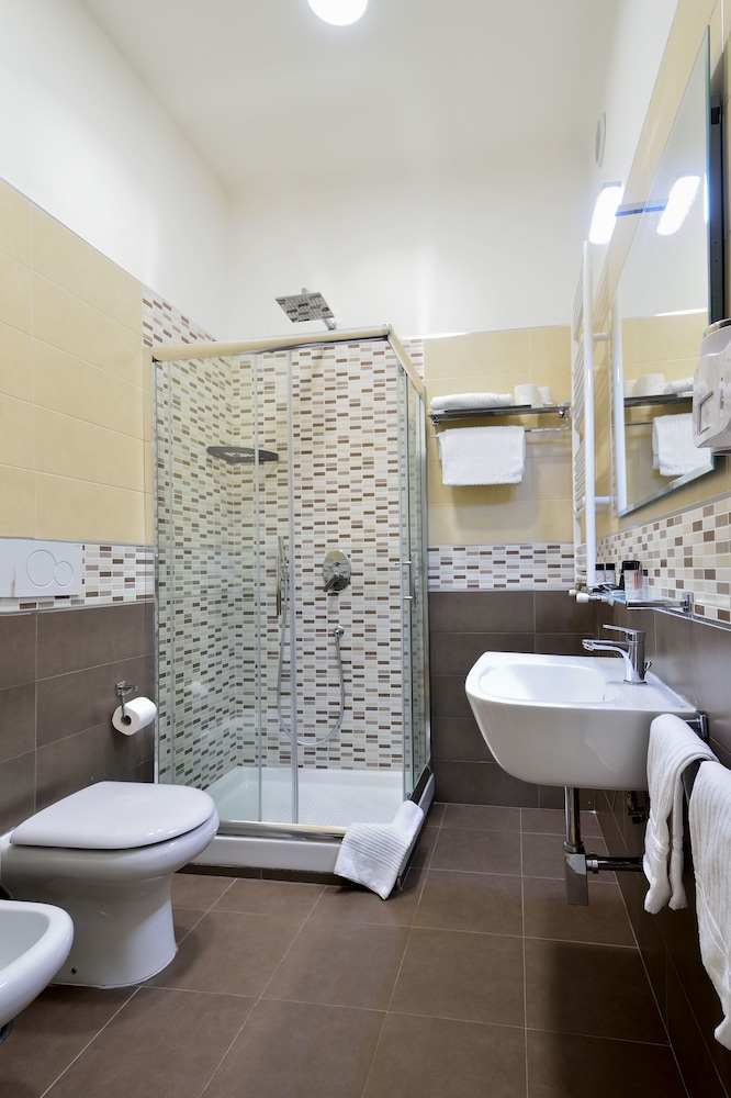 Gravina Suite Frattina 8/53