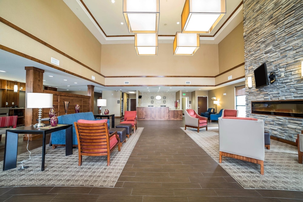 Comfort Suites Moab Near Arches National Park 9/36