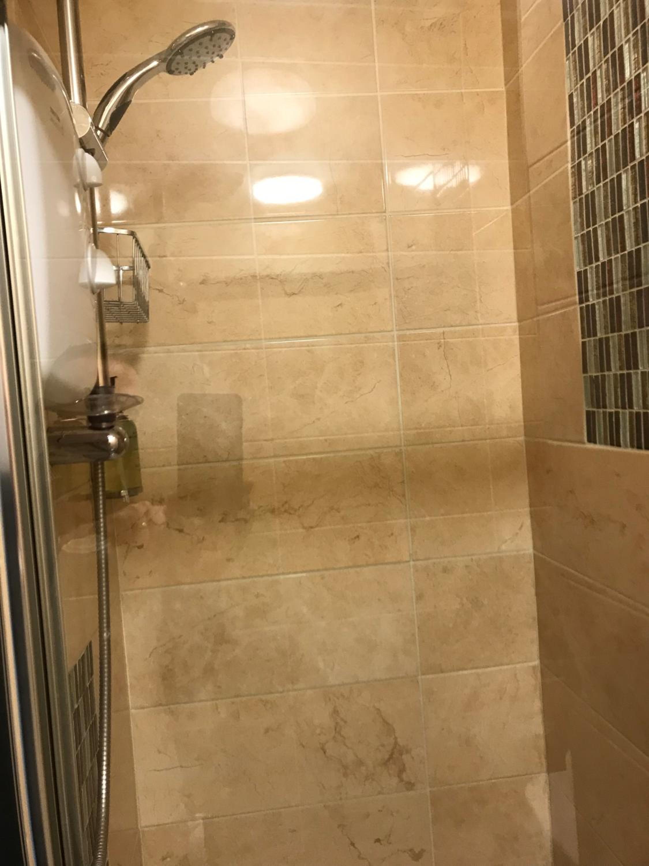 ISUITES Serviced Accommodation 4/23