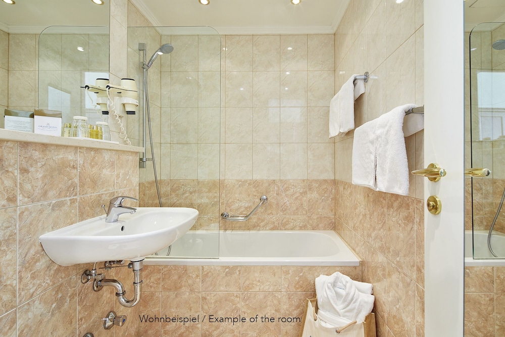 Grand Hotel Zell Am See 79/81