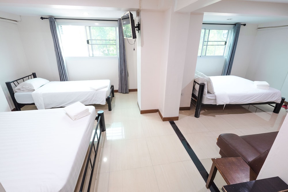 Don Muang Hotel 33/62
