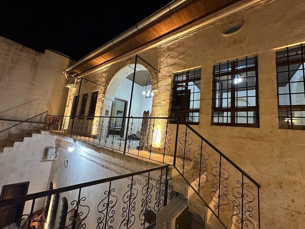 Sefer Tepe Otel 26/41