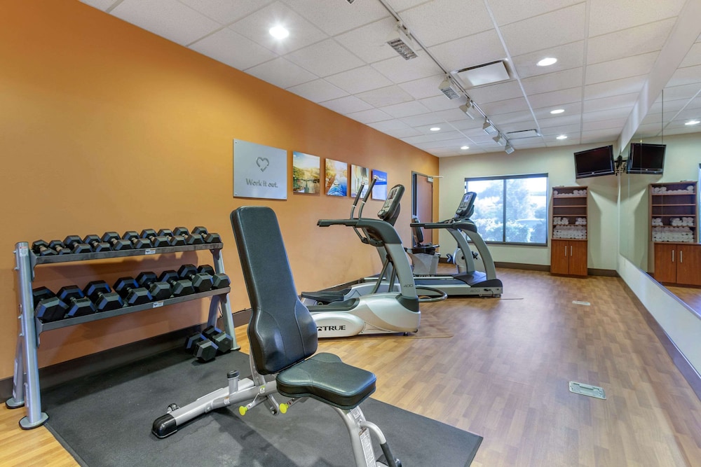 Comfort Suites Glendale State Farm Stadium Area 24/45