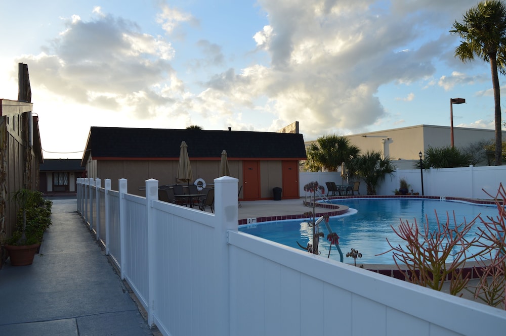 Liberty Garden Inn By Oyo Kissimmee Near Disney World 5/49