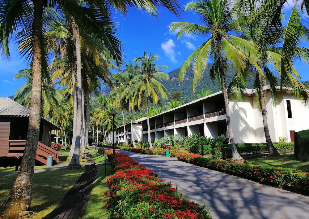 DAMAI BEACH RESORT 55/63