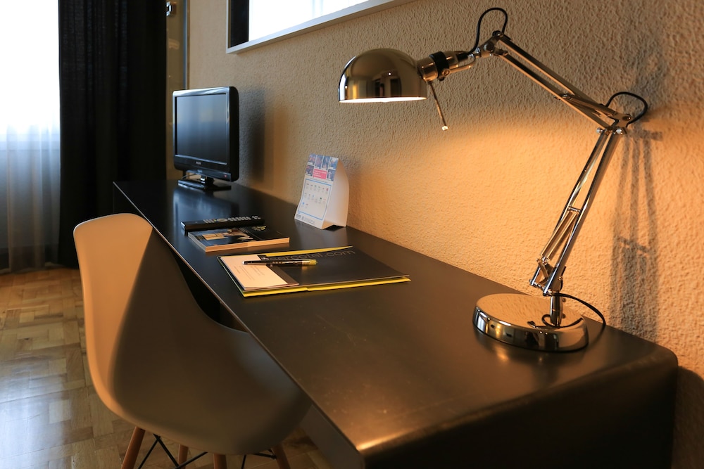 Hotel Sercotel Leyre 49/61