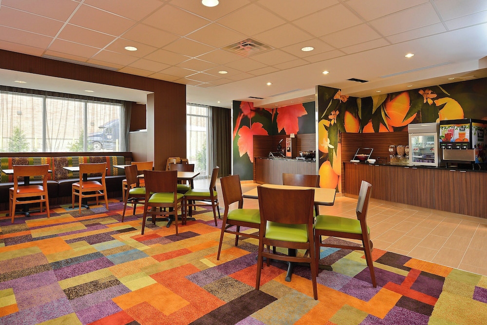 Fairfield Inn & Suites Elmira Corning 24/44