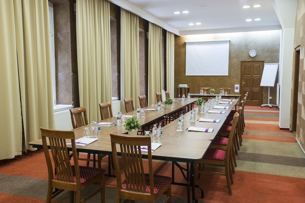 Star Hotel by Mellow Mood Hotels 38/45