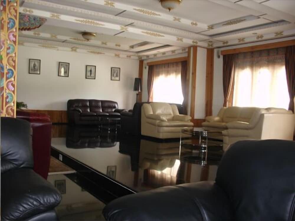 Hotel Drukchen 8/12