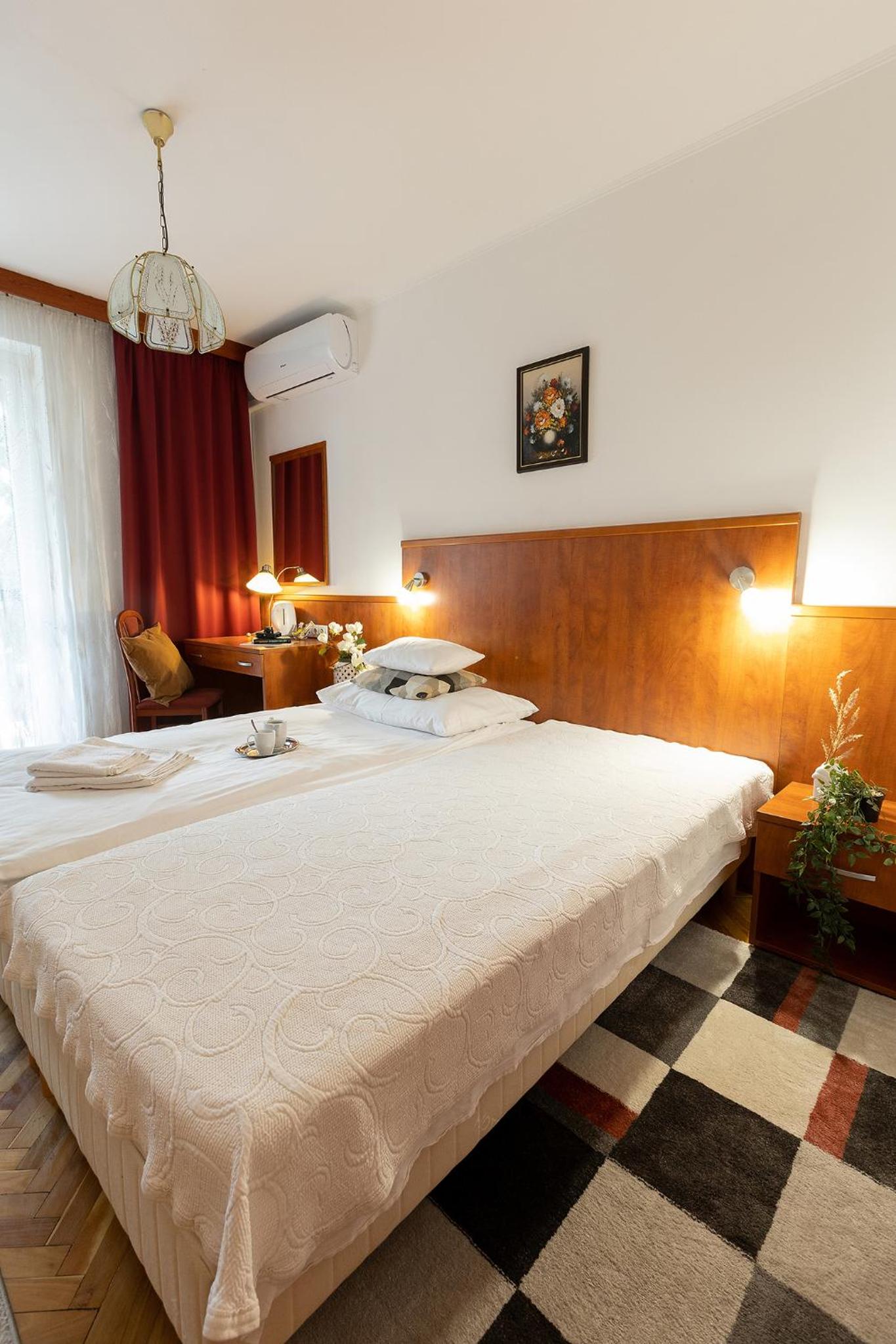 غرفة قياسية بسرير مزدوج، Helios Hotel Pension 8/10