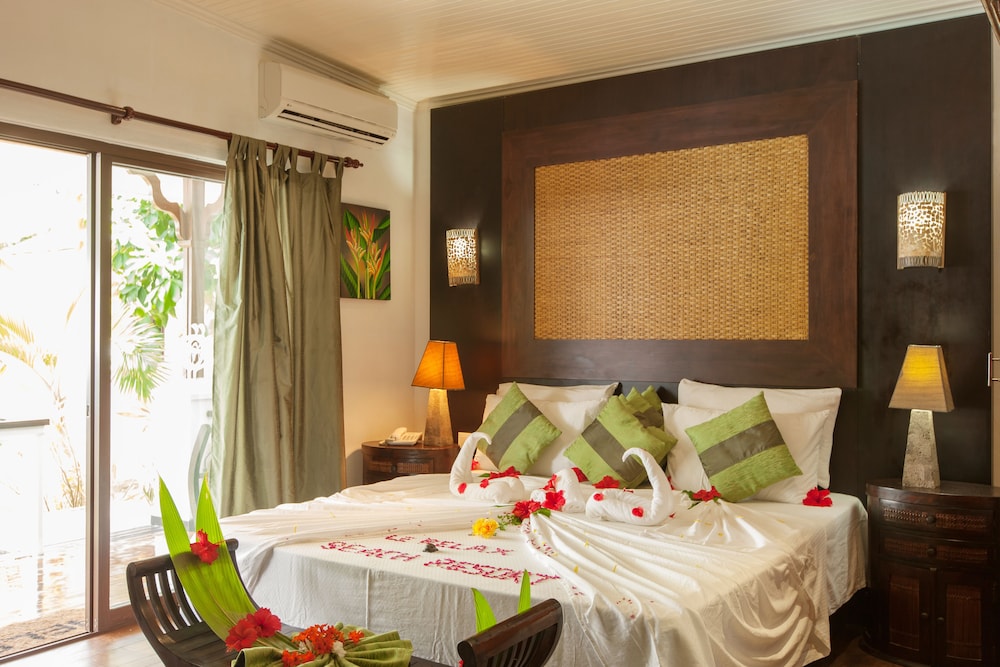 Super, Family Suite, Deluxe, Single, Double Bed