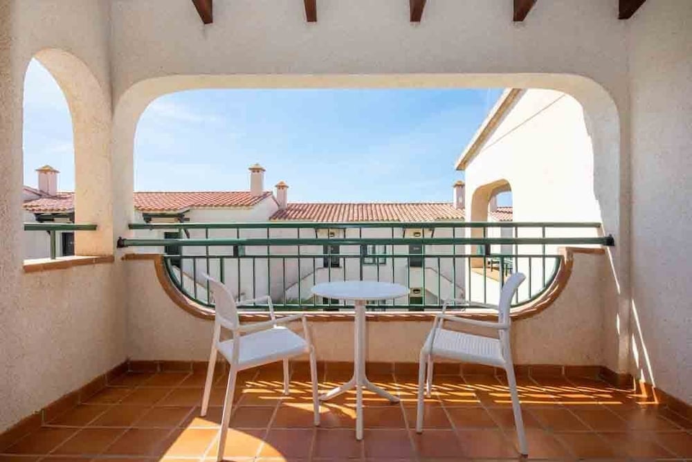 Valentin Son Bou Hotel Apartments 52/85