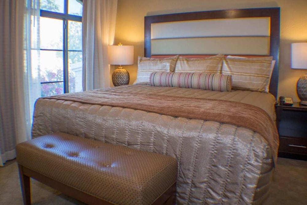 Scottsdale Camelback Resort 30/78