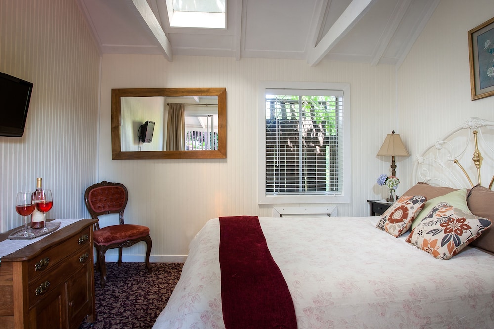 Calistoga Wine Way Inn 5/40