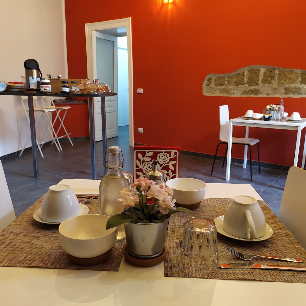 Vic Street B&B 18/27