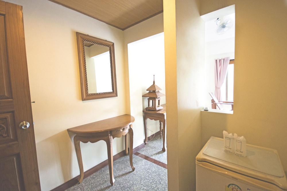 Tak Andaman Resort & Hotel 34/53
