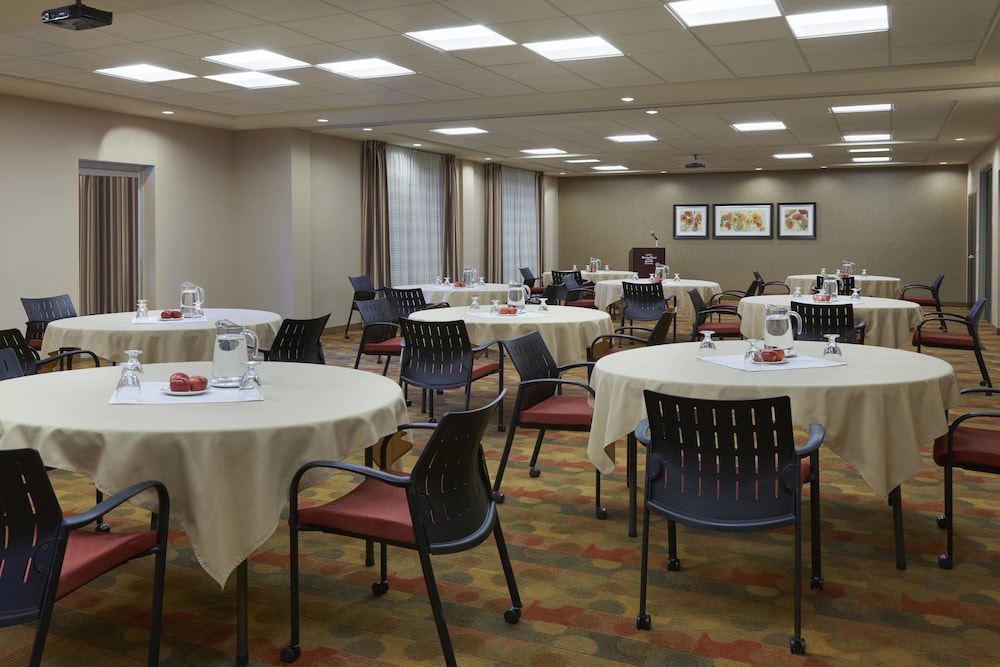 Marriott S Towneplace Suites Thunder Bay 38/41