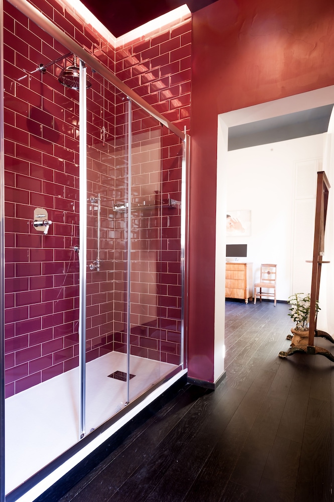 Arnobio Florence Suites 34/34
