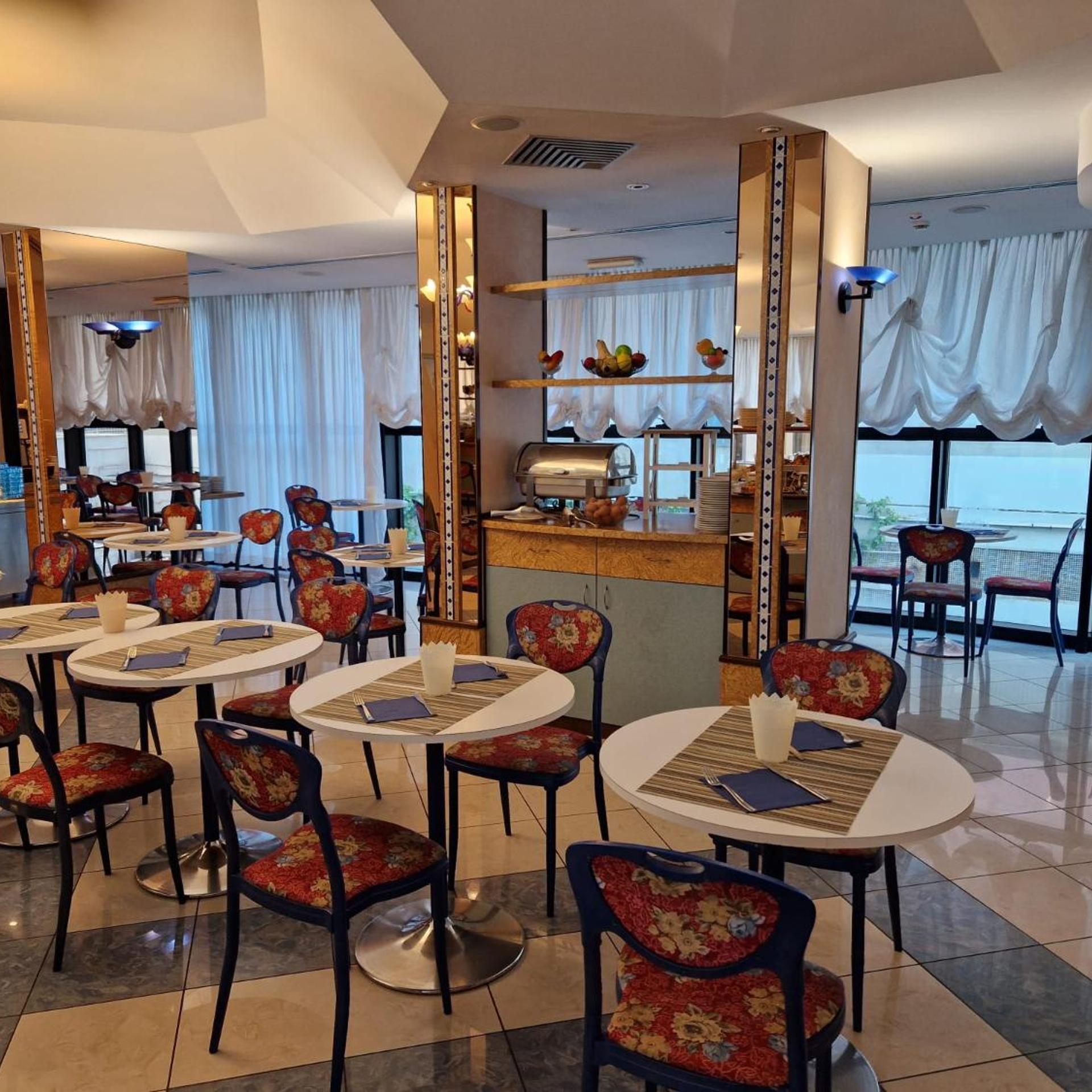 Hotel Soleblu 82/100