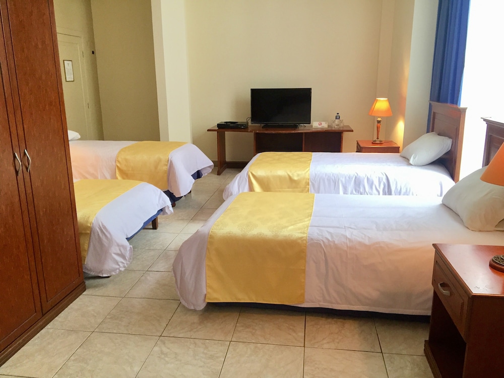 Las Penas Hotel 30/60